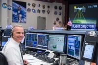 Alumnus and NASA Flight Director Engineers the Unknown