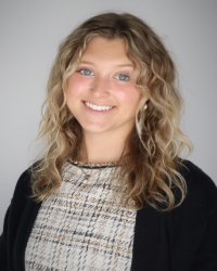 Headshot of Oliviah Rachael.