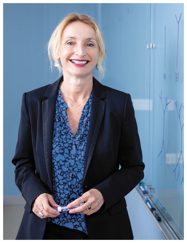 Dr. Sylvie Lorente Dr. Sylvie Lorente