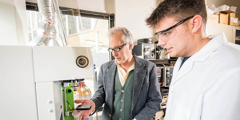 Dr. Michael Smith, Chemical Engineering Dr. Michael Smith, Chemical Engineering