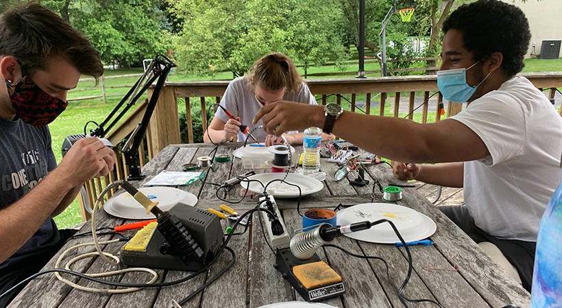 INNOVATE Blue-Blanket-Team