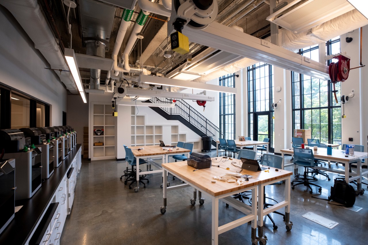 Villanova University Opens Drosdick Hall, New Home of the College of Engineering Interior photo of Drosdick Hall labratory space