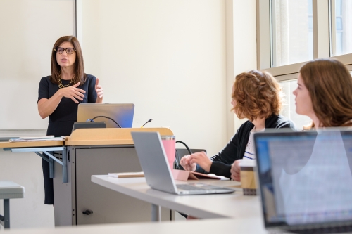 Nursing-faculty-teaching-pediatrics-to-students