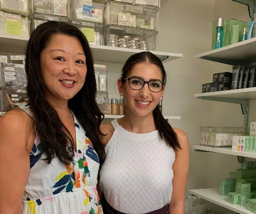 Katie Sideratos ’21 VSB and Amy Pellicane ’03 CLAS