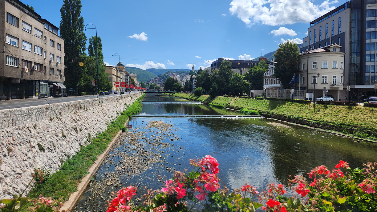 photo of a river in bosnia