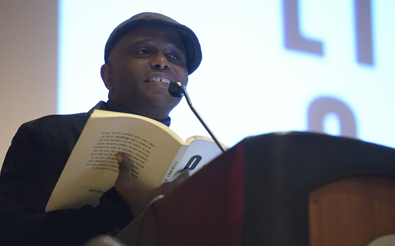 Tyeimba Jess performs a poetry reading 