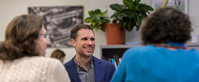 Image of a Villanova faculty member providing instruction